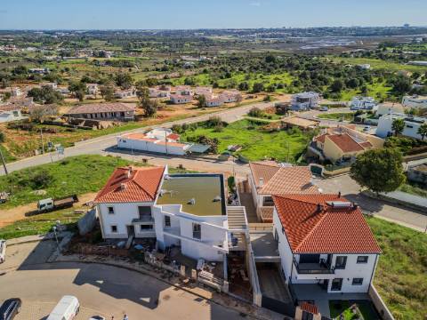 Portimão - Moradia nova com VISTA para a Ria de Alvor