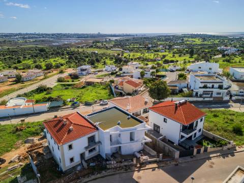 Portimão - Moradia nova com VISTA para a Ria de Alvor