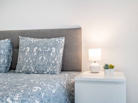 Quarteira - Duplex de 1 quarto com terraço espaçoso, totalmente remodelado