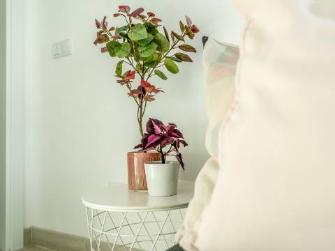 Quarteira - Duplex de 1 quarto com terraço espaçoso, totalmente remodelado