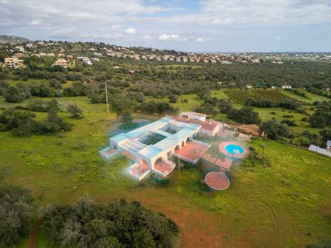 ALMANCIL - Terreno para reconstrução com vista mar