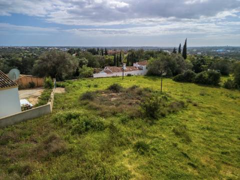 ALMANCIL - Terreno para reconstrução com vista mar
