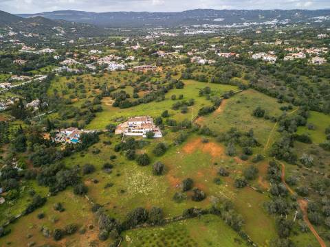 ALMANCIL - Terreno para reconstrução com vista mar