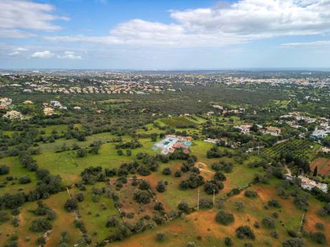 ALMANCIL - Terreno para reconstrução com vista mar