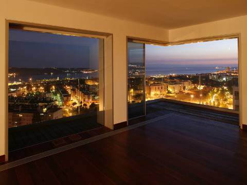 Apartamento de luxo 4 quartos Restelo piscina comum