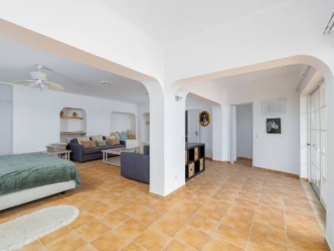 ALMANCIL (AREEIRO) - Moradia Geminada V2+1 com Piscina privada para Venda