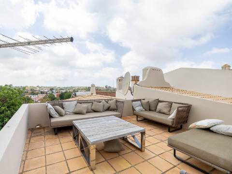 ALMANCIL (AREEIRO) - Moradia Geminada V2+1 com Piscina privada para Venda