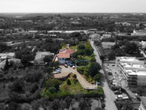 Moradia T5 a 10 minutos de VALE DO LOBO e QUINTA DO LAGO