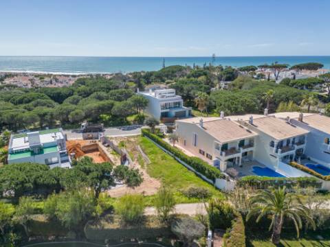 ENCOSTA DO LOBO - Terreno para construção perto da praia