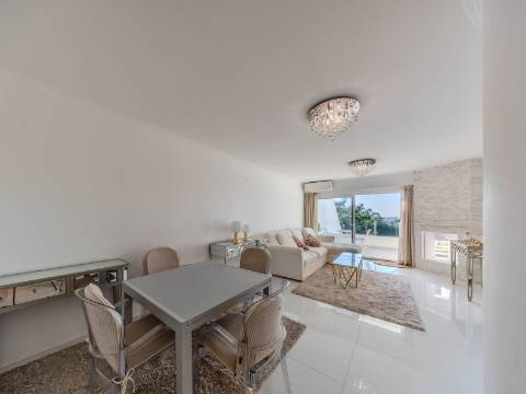 QUINTA DO LAGO - Apartamento T1 duplex renovado com VISTA MAR