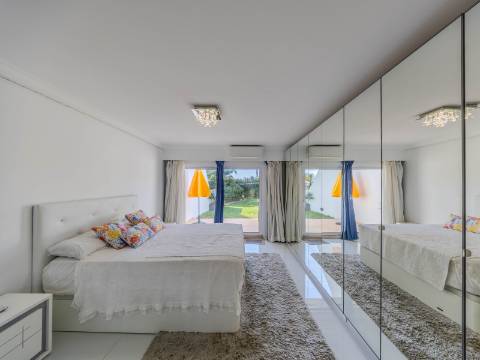 QUINTA DO LAGO - Apartamento T1 duplex renovado com VISTA MAR