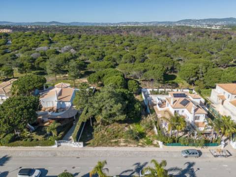 VARANDAS DO LAGO - Terreno para construção perto da praia