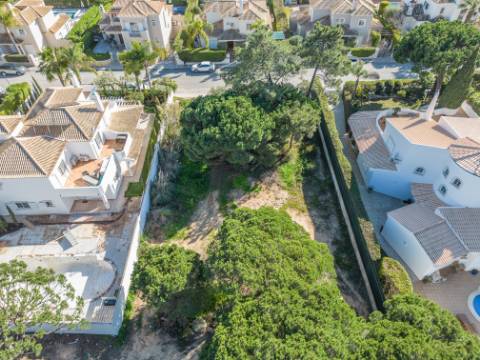VARANDAS DO LAGO - Terreno para construção perto da praia