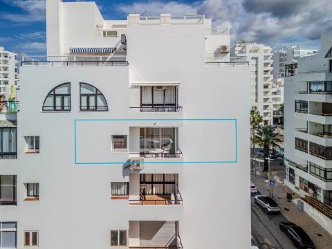 QUARTEIRA - Apartamento T1 remodelado com VISTA MAR