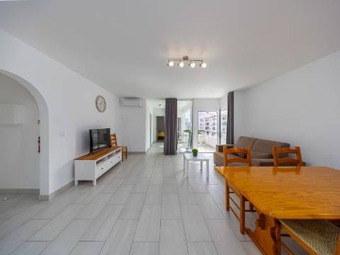 QUARTEIRA - Apartamento T1 remodelado com VISTA MAR