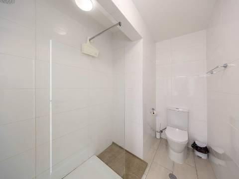 QUARTEIRA - Apartamento T1 remodelado com VISTA MAR