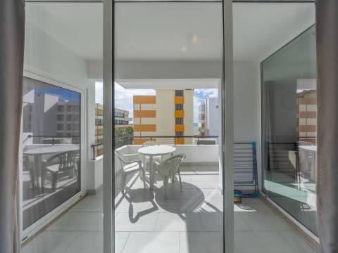 QUARTEIRA - Apartamento T1 remodelado com VISTA MAR