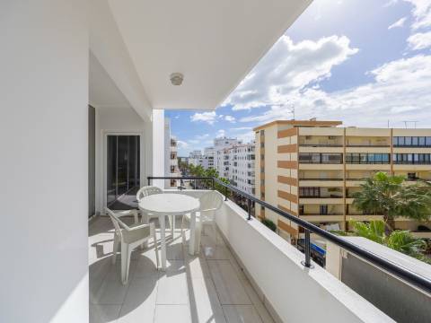 QUARTEIRA - Apartamento T1 remodelado com VISTA MAR