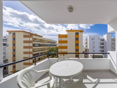 QUARTEIRA - Apartamento T1 remodelado com VISTA MAR