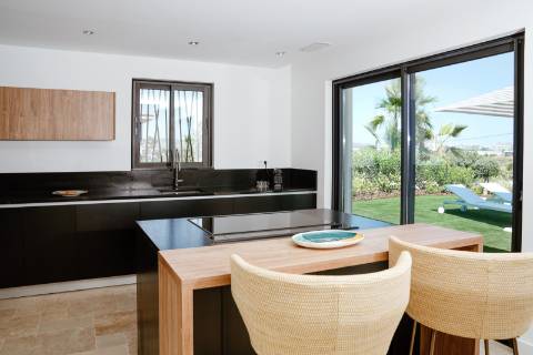 Faro - Moradia T4 em condomínio de luxo com vista para a Ria Formosa