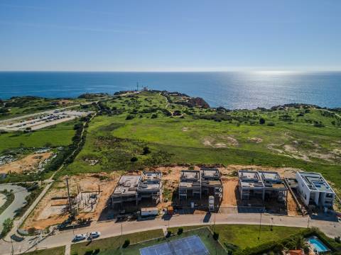 PONTA DA PIEDADE - Moradia de 4 quartos com piscina privada em condomínio de Luxo perto da PRAIA