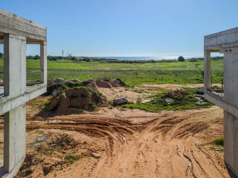 PONTA DA PIEDADE - Moradia de 4 quartos com piscina privada em condomínio de Luxo perto da PRAIA