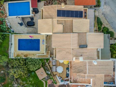 LOULÉ - Moradia com 3 Quartos em urbanização tranquila