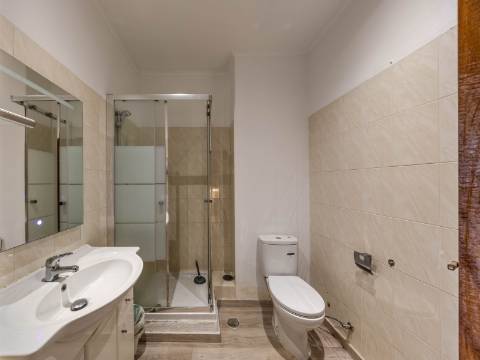 LOULÉ - Moradia com 3 Quartos em urbanização tranquila