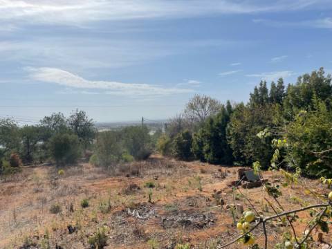 SANTA BÁRBARA DE NEXE - Moradia geminada com 4 quartos