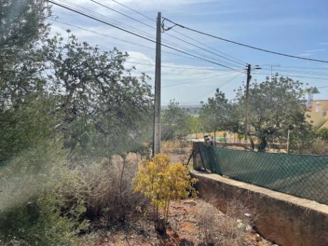 SANTA BÁRBARA DE NEXE - Moradia geminada com 4 quartos