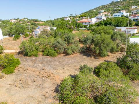 SANTA BÁRBARA DE NEXE - Moradia geminada com 4 quartos