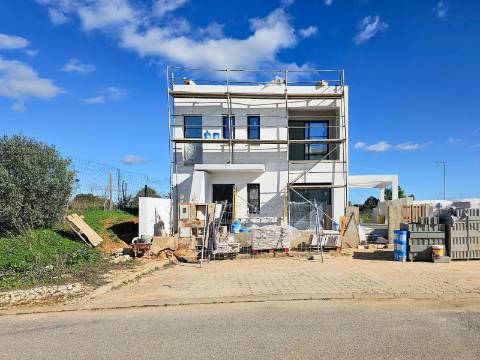 Portimão - Moradia nova com piscina e VISTA para a RIA DE ALVOR