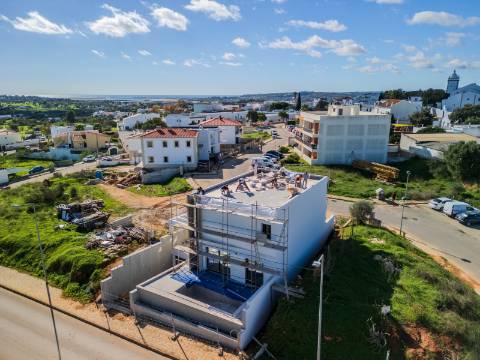 Portimão - Moradia nova com piscina e VISTA para a RIA DE ALVOR