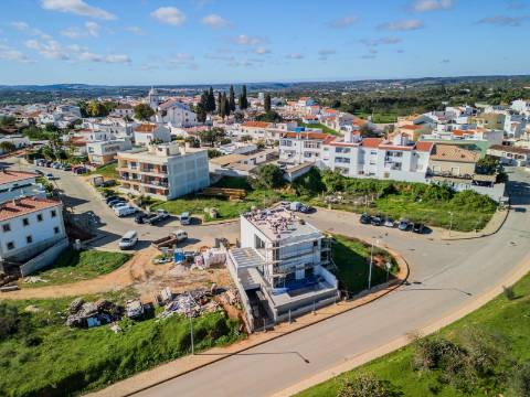 Portimão - Moradia nova com piscina e VISTA para a RIA DE ALVOR
