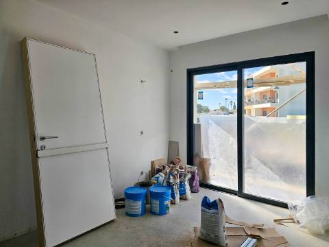 Portimão - Moradia nova com piscina e VISTA para a RIA DE ALVOR