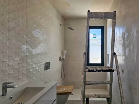 Portimão - Moradia nova com piscina e VISTA para a RIA DE ALVOR