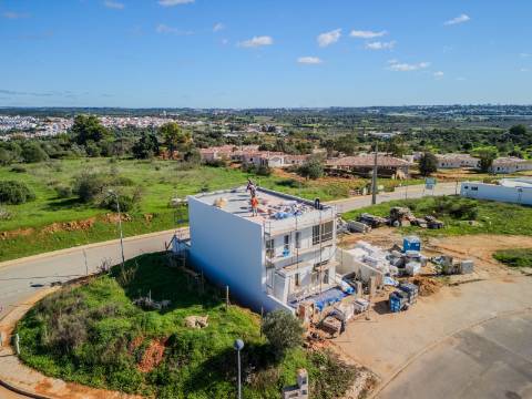 Portimão - Moradia nova com piscina e VISTA para a RIA DE ALVOR