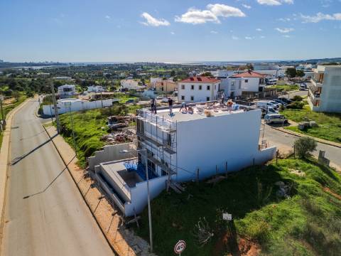 Portimão - Moradia nova com piscina e VISTA para a RIA DE ALVOR