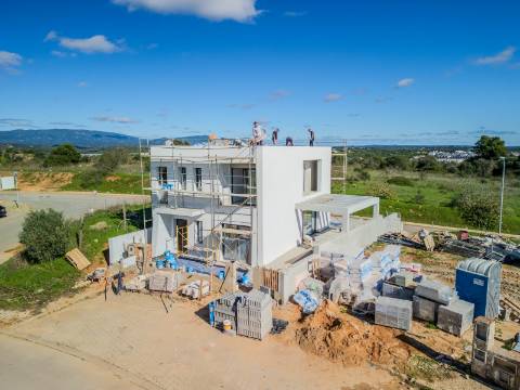 Portimão - Moradia nova com piscina e VISTA para a RIA DE ALVOR