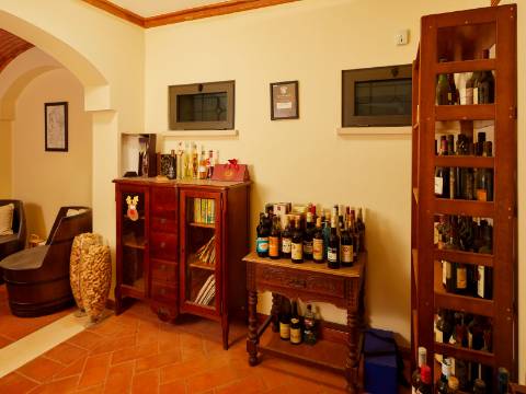 LOULÉ - Moradia de luxo com 4+1 quartos + Escritório, jardins, piscina aquecida e garagem