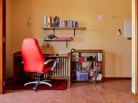 LOULÉ - Moradia de luxo com 4+1 quartos + Escritório, jardins, piscina aquecida e garagem