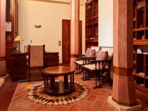 LOULÉ - Moradia de luxo com 4+1 quartos + Escritório, jardins, piscina aquecida e garagem