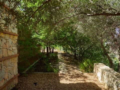 LOULÉ - Moradia de luxo com 4+1 quartos + Escritório, jardins, piscina aquecida e garagem