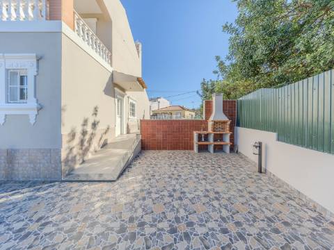 Loulé - Moradia com 3 Quartos em urbanização tranquila