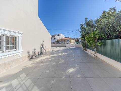 Loulé - Moradia com 3 Quartos em urbanização tranquila