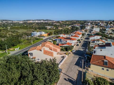 Loulé - Moradia com 3 Quartos em urbanização tranquila