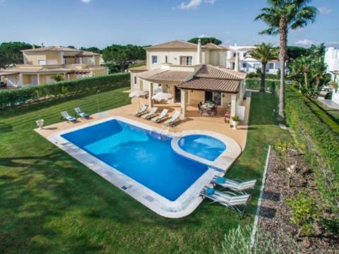 VILA SOL - Moradia de 4 Quartos em Vilamoura, Propriedade de Golfe