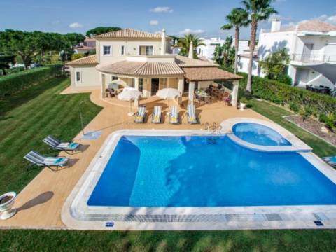 VILA SOL - Moradia de 4 Quartos em Vilamoura, Propriedade de Golfe