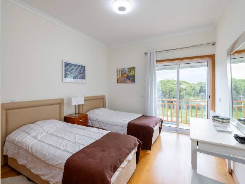 VILAMOURA - Apartamento T2 com VISTA MAR em exclusivo condomínio privado com piscina