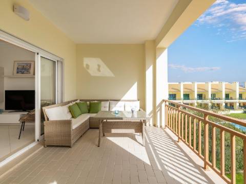 VILAMOURA - Apartamento T2 com VISTA MAR em exclusivo condomínio privado com piscina